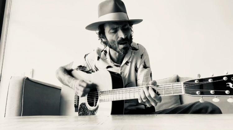 Leiva homenajea a Charly García